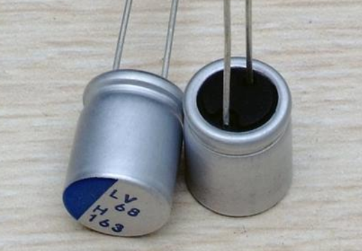 什么是固態電容？